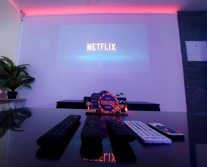Cinema A Domicile Apartment Morlaix Luaran gambar